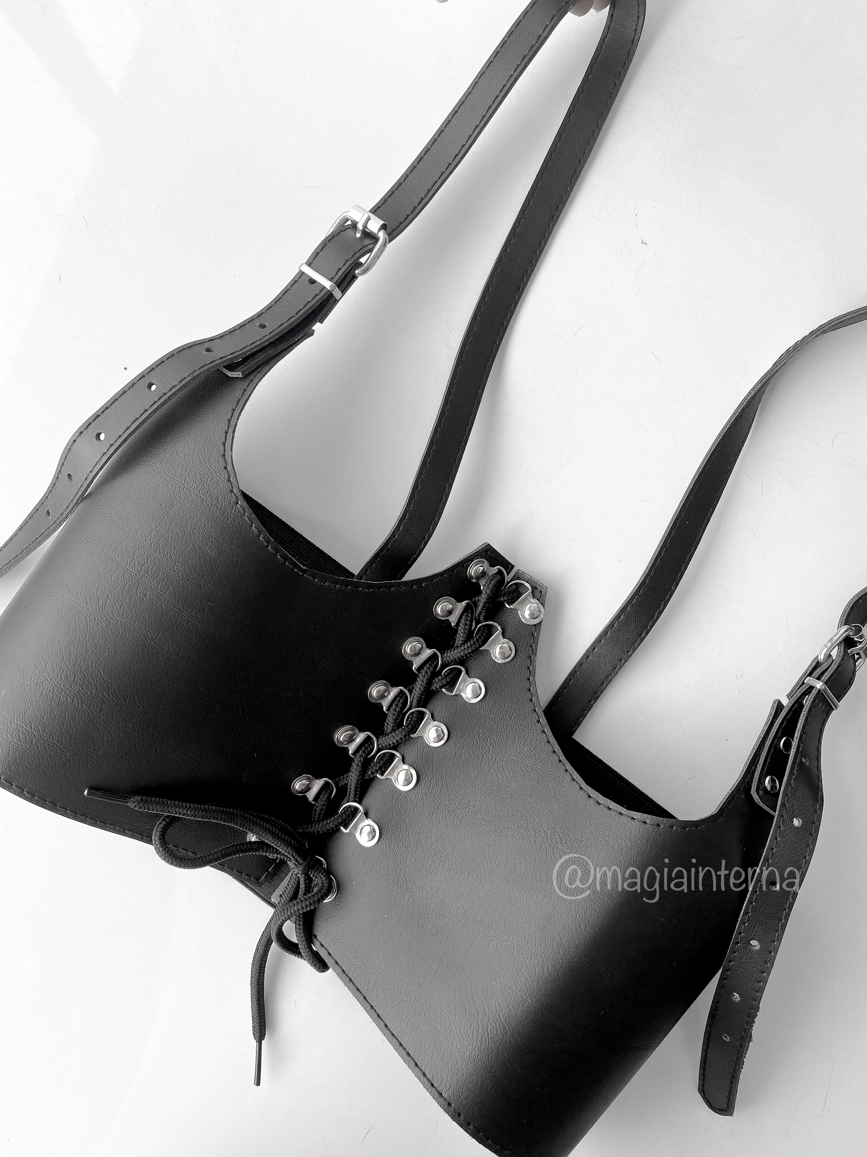 Harness victoriana